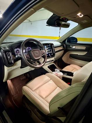 VOLVO XC40 1.5 T5 RECHARGE INSCRIPTION GEARTRONIC VOLVO XC40 1.5 T5 RECHARGE INSCRIPTION GEARTRONIC